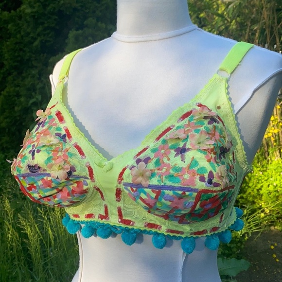 Festival Dress Up Rave Bra Top. Pointed Madonna Bra Style, Pom Poms & Paint - Picture 5 of 7